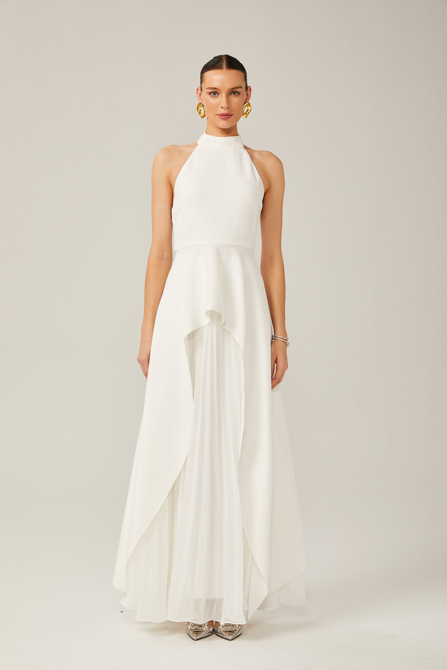 Vestido longo em camadas com alças halter
