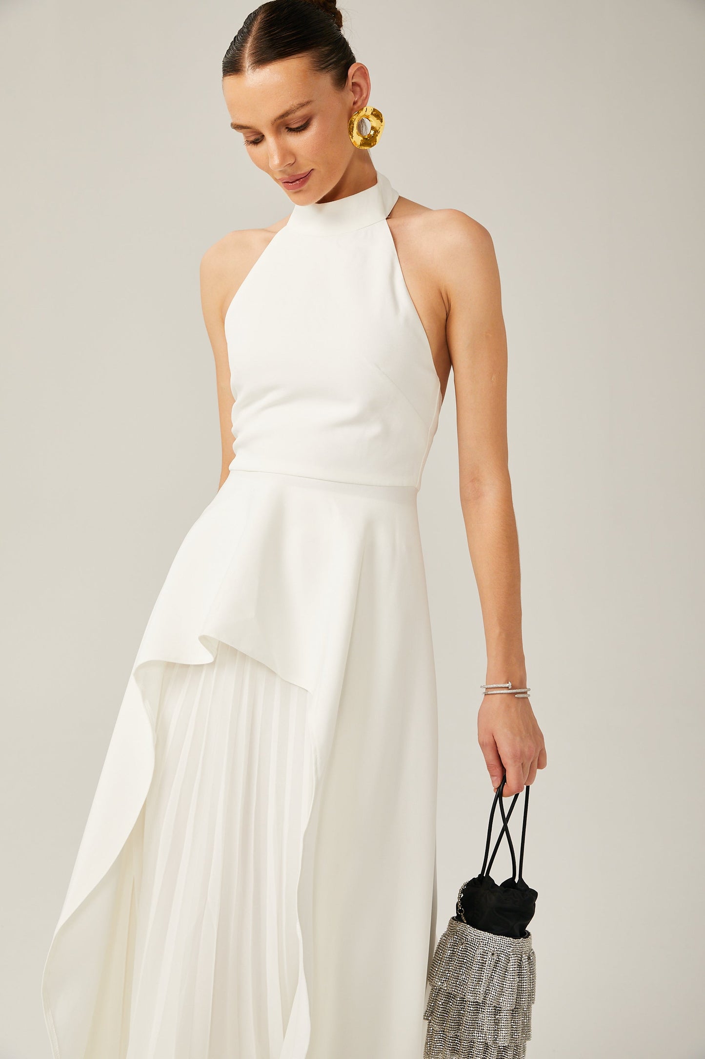 Vestido longo em camadas com alças halter