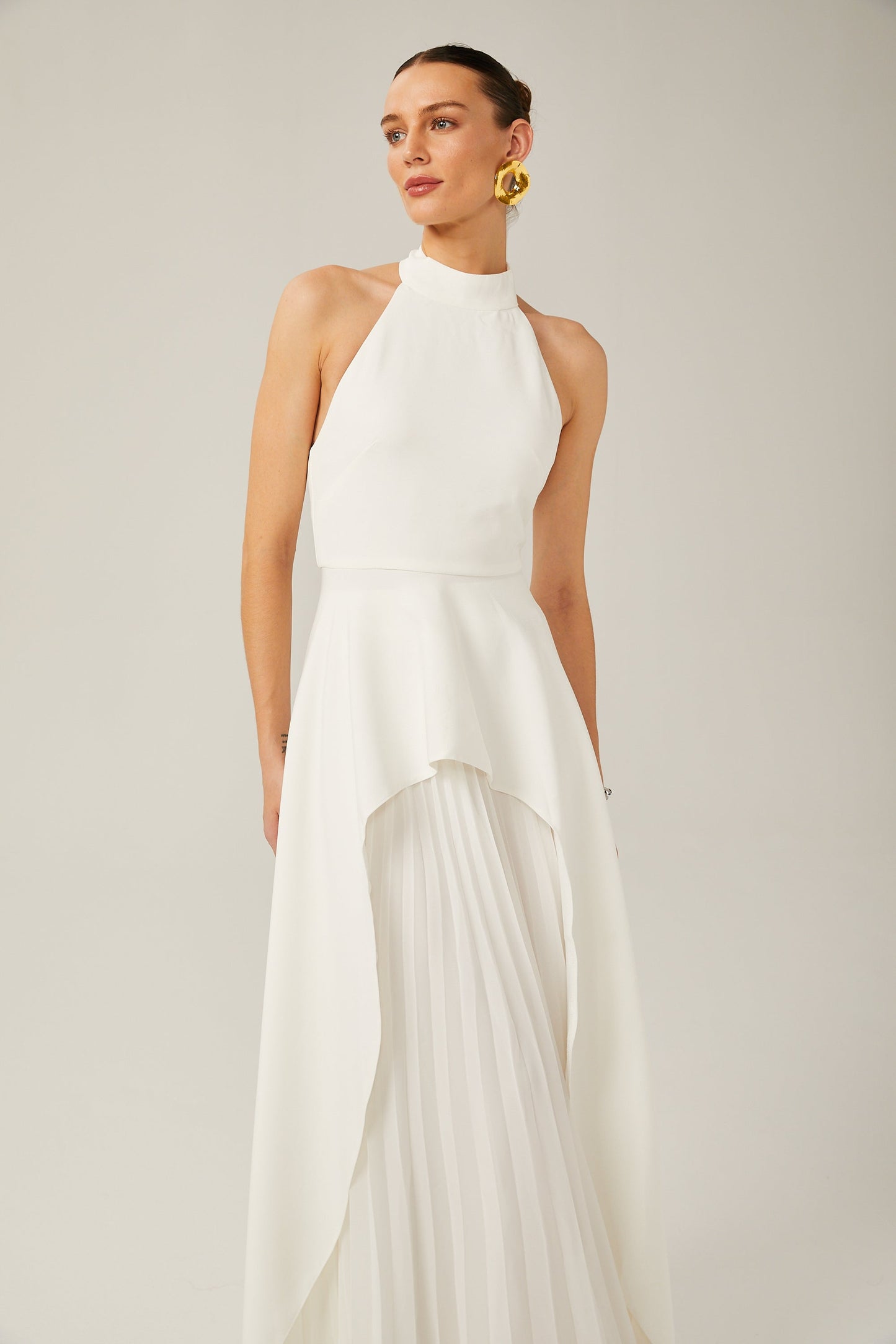 Vestido longo em camadas com alças halter
