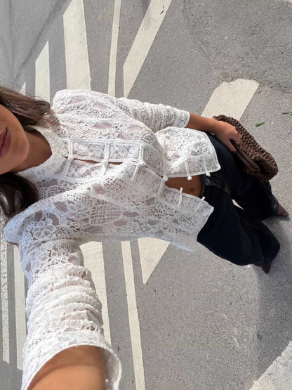 Top com Laço Frontal em Off-White