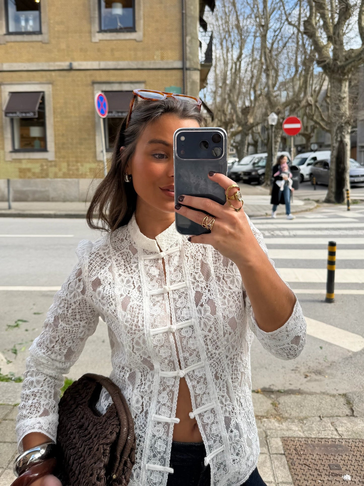 Top com Laço Frontal em Off-White