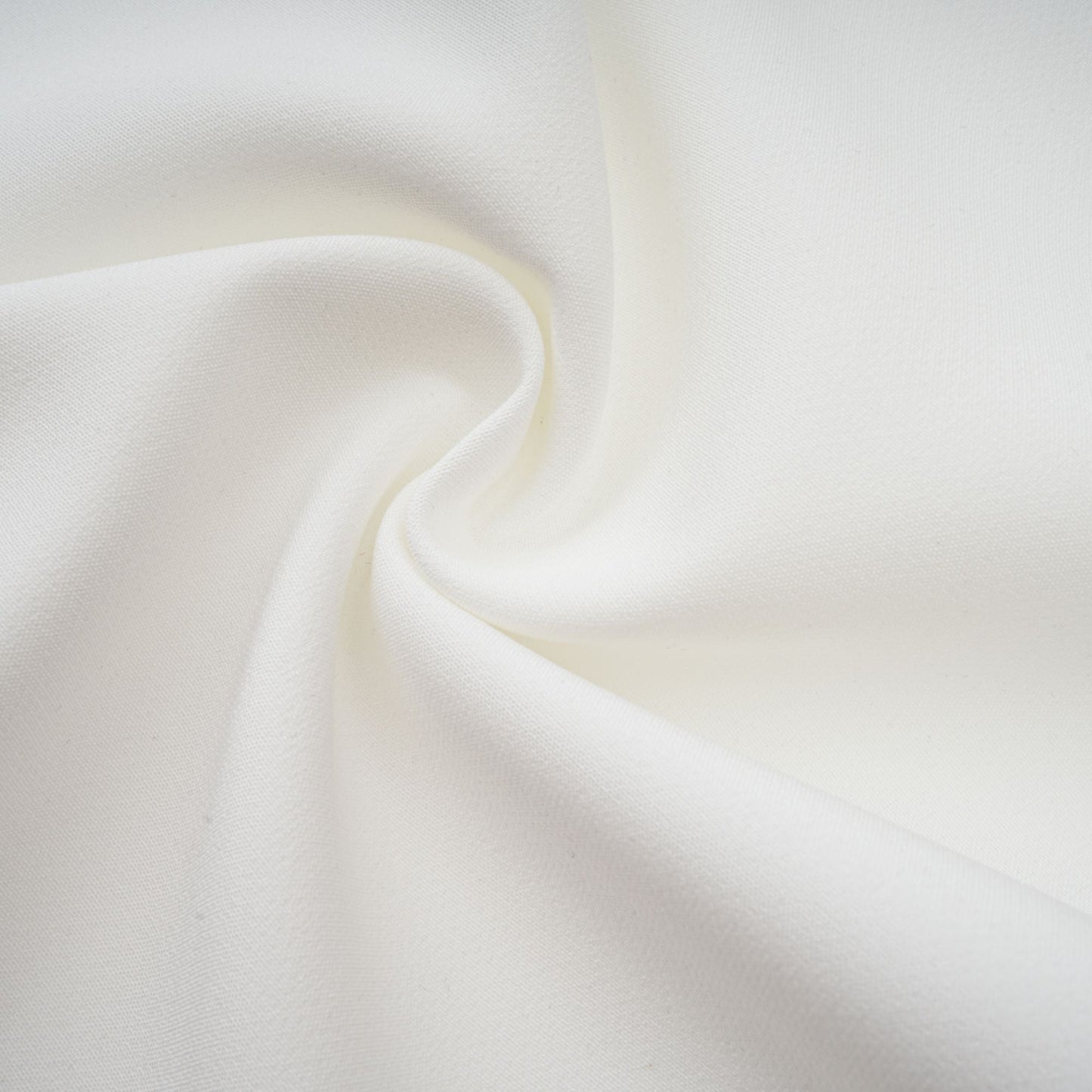 Vestido longo em camadas com alças halter