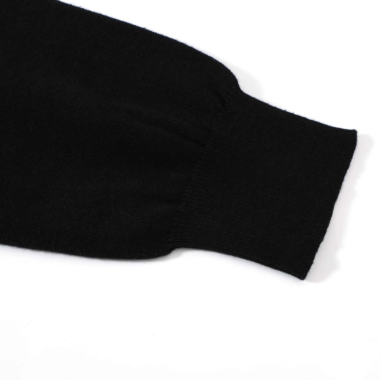 Sweater Preto com Raio para Mulheres – Estilo Retro dos Anos