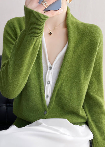 Top de Malha de Lã em Verde com Decote em V e Botões para Mulheres