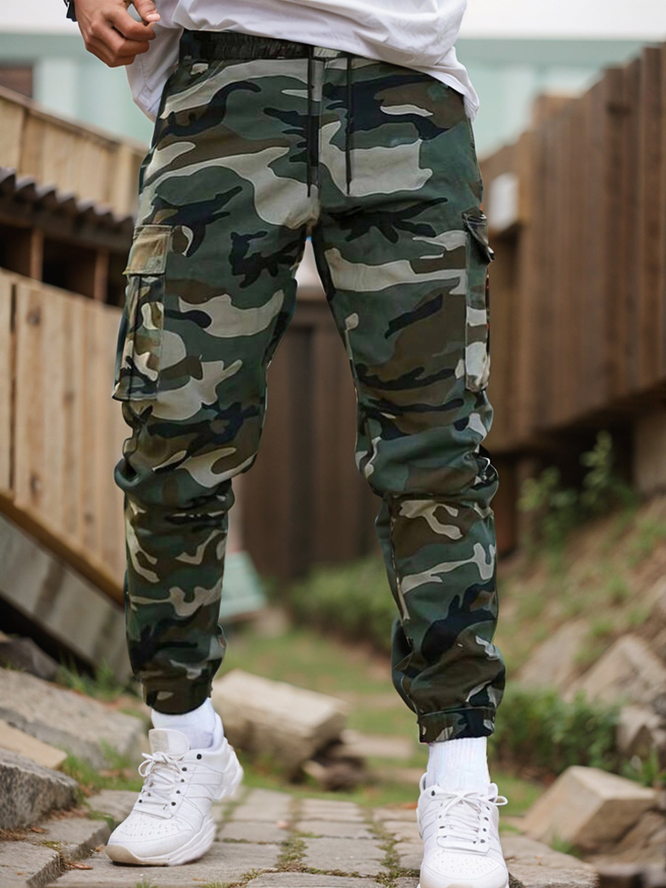 Calças Cargo Masculinas em Camuflagem de Luxo