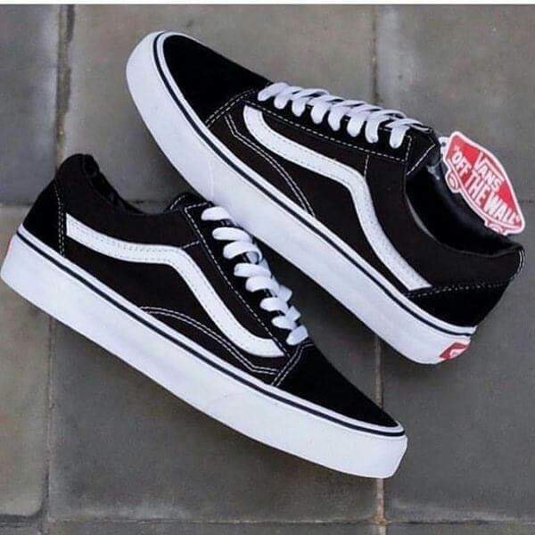 Vans Pretas