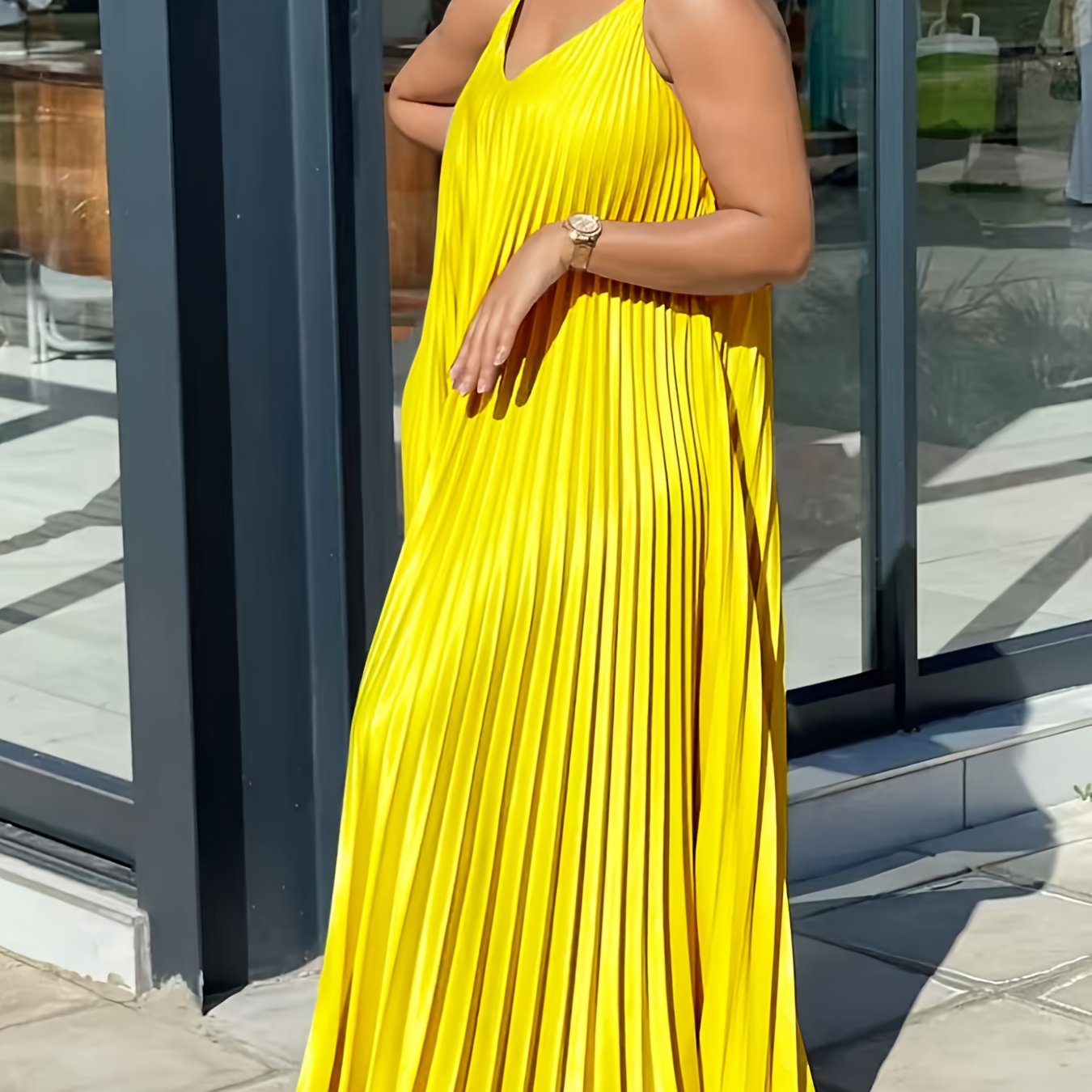 Vestido Soléa Curve Luxe Plissado com Decote em V