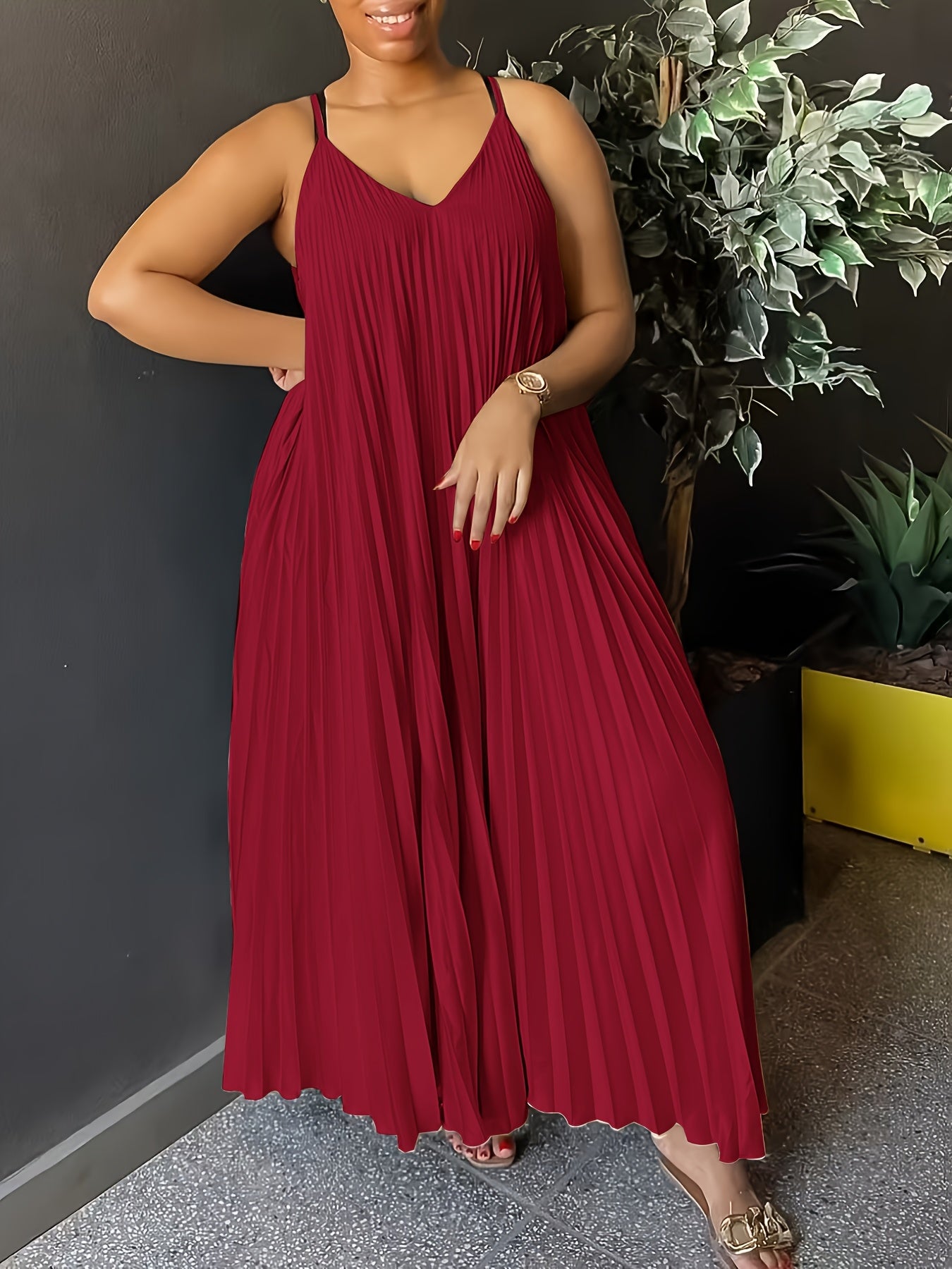 Vestido Soléa Curve Luxe Plissado com Decote em V
