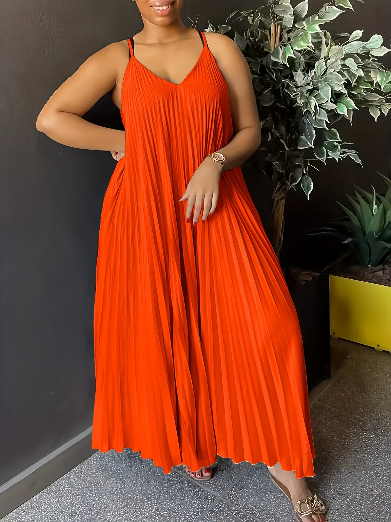 Vestido Soléa Curve Luxe Plissado com Decote em V