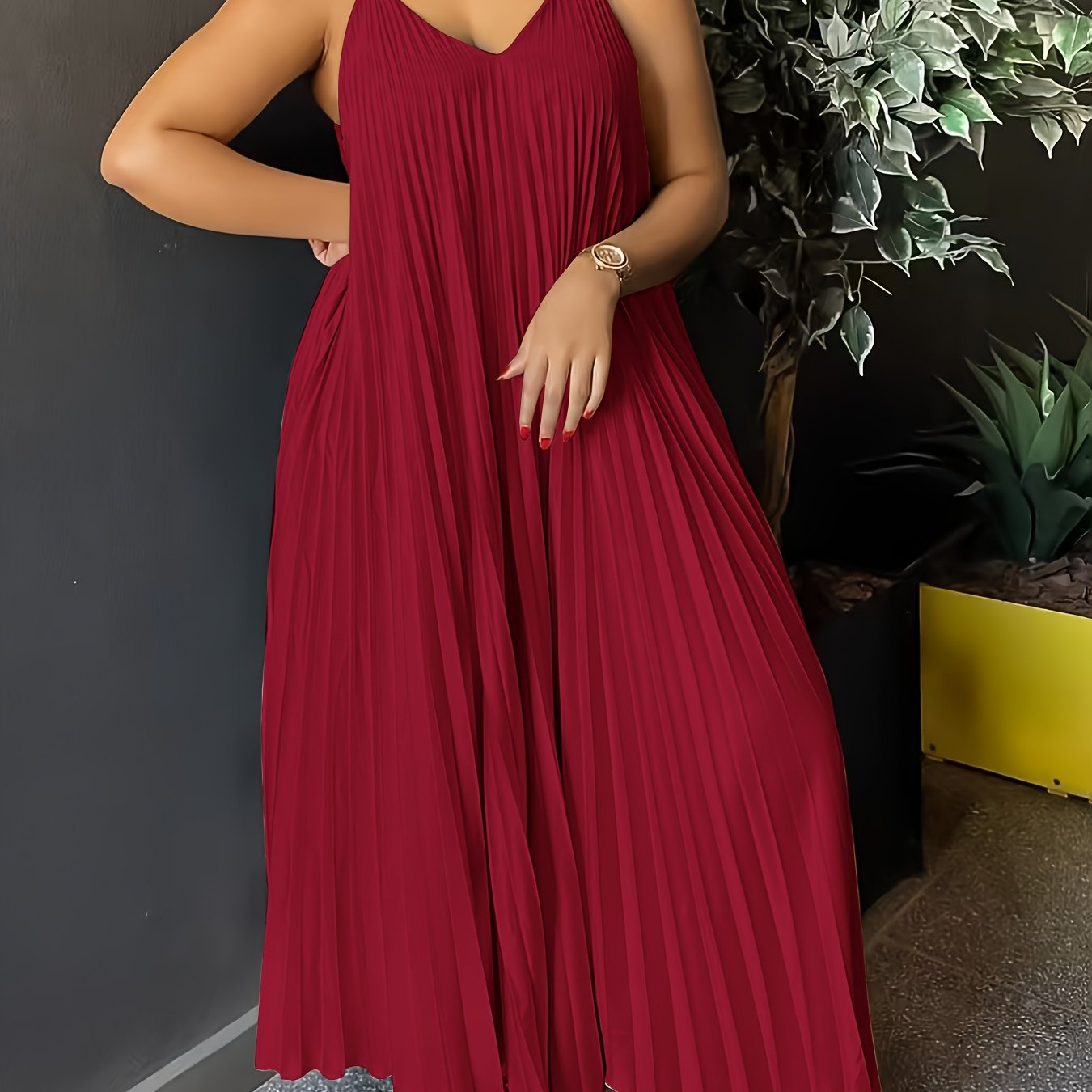 Vestido Soléa Curve Luxe Plissado com Decote em V
