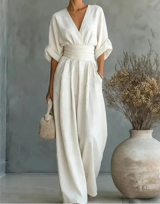 Daniela - Macacão elegante com decote em V